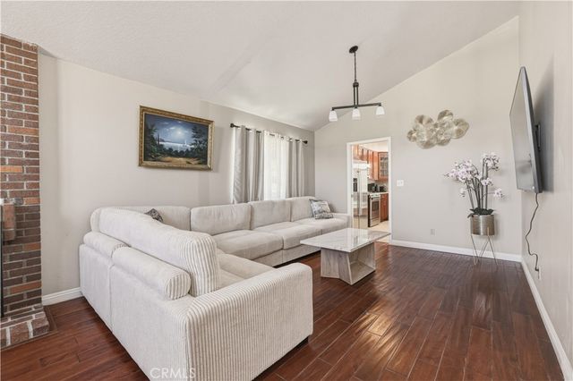 11841 Laughton, Porter Ranch, CA 91326