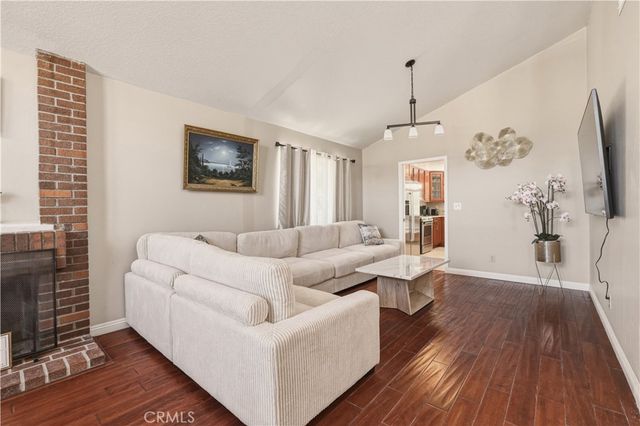 11841 Laughton, Porter Ranch, CA 91326