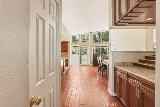 11841 Laughton, Porter Ranch, CA 91326