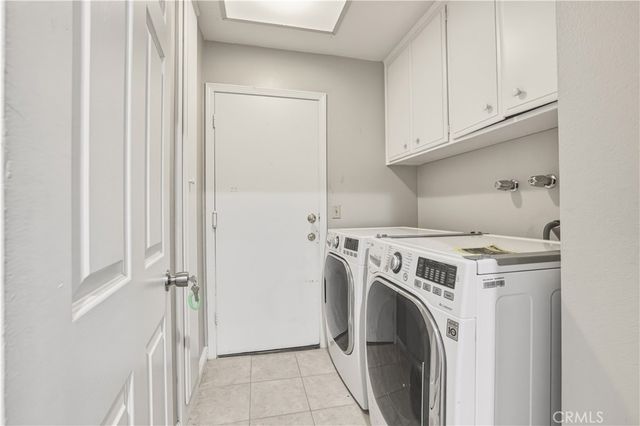 11841 Laughton, Porter Ranch, CA 91326
