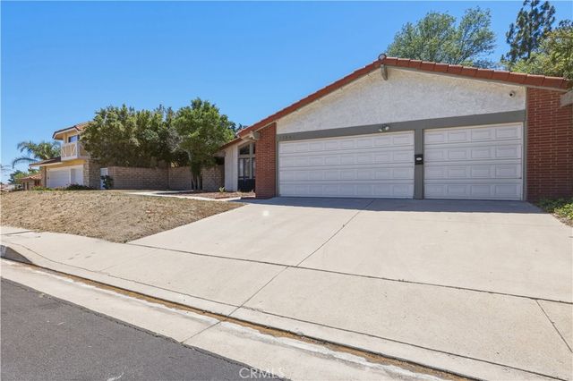 11841 Laughton, Porter Ranch, CA 91326