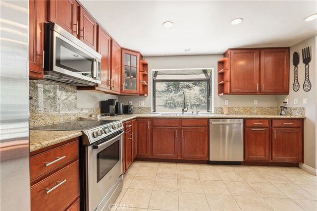 11841 Laughton, Porter Ranch, CA 91326