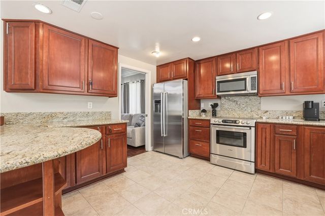 11841 Laughton, Porter Ranch, CA 91326