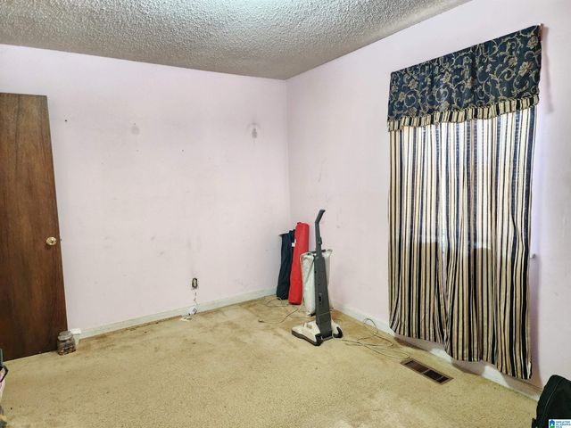 47 15TH AVENUE W, Birmingham, AL 35204