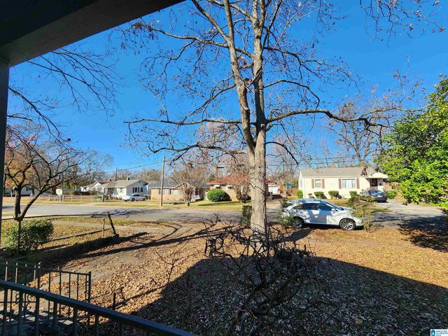 47 15TH AVENUE W, Birmingham, AL 35204