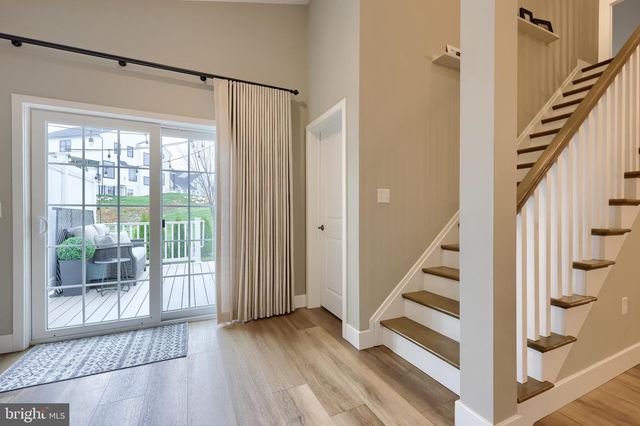 3004 MORNING THISTLE CT, East Petersburg, PA 17520