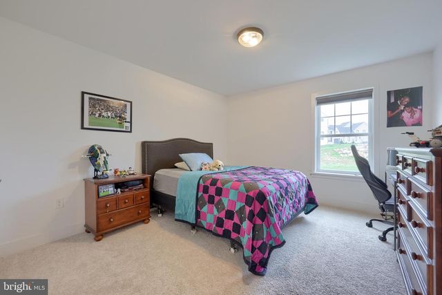 3004 MORNING THISTLE CT, East Petersburg, PA 17520