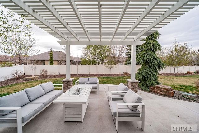 5096 Adobe Drive, Idaho Falls, ID 83404