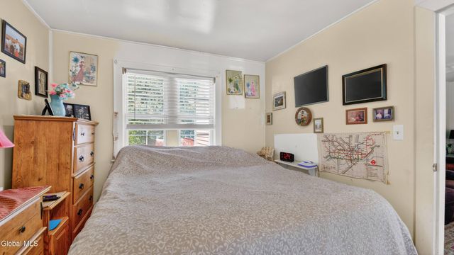 80 Saratoga Boulevard, Gloversville, NY 12078