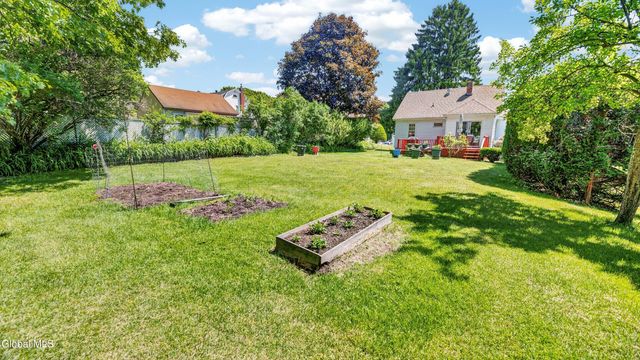 80 Saratoga Boulevard, Gloversville, NY 12078