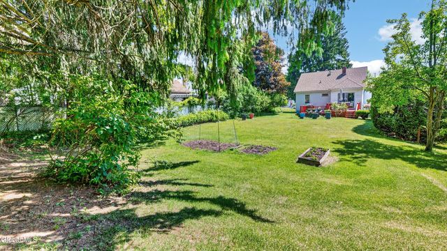80 Saratoga Boulevard, Gloversville, NY 12078