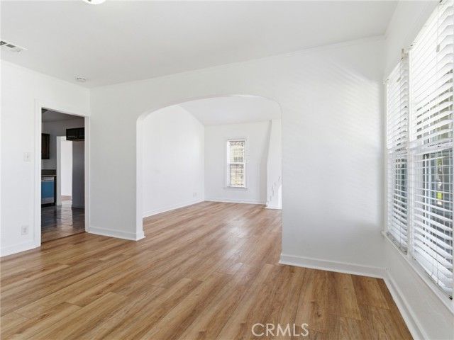 2042 W 75th Street, Los Angeles, CA 90047