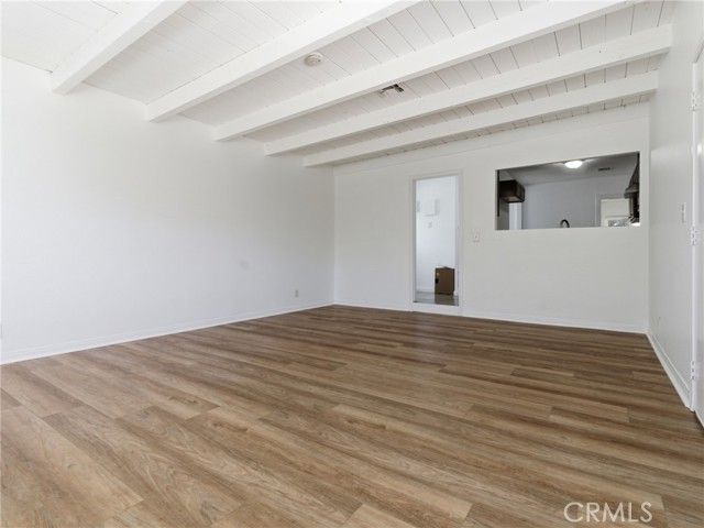 2042 W 75th Street, Los Angeles, CA 90047