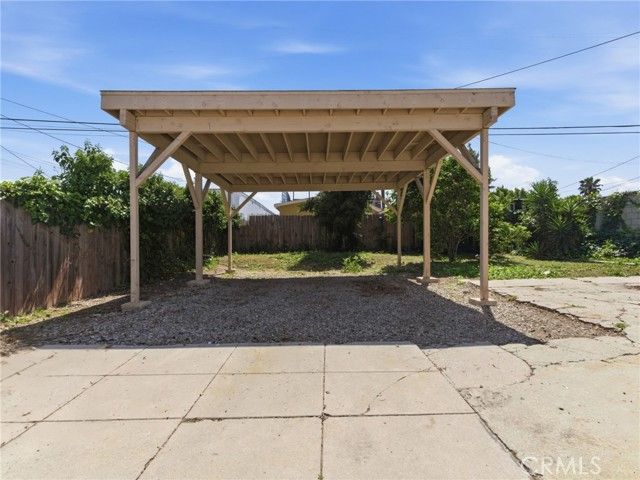 2042 W 75th Street, Los Angeles, CA 90047