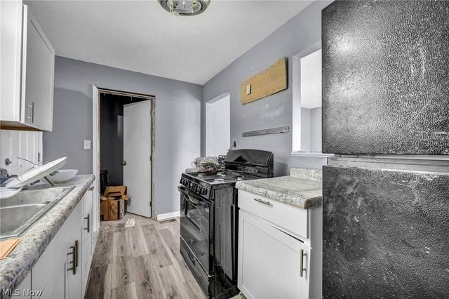 11219 Hopkins Avenue, Cleveland, OH 44108