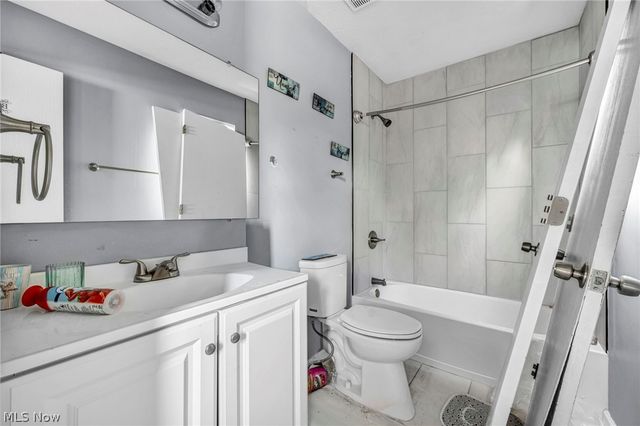 11219 Hopkins Avenue, Cleveland, OH 44108
