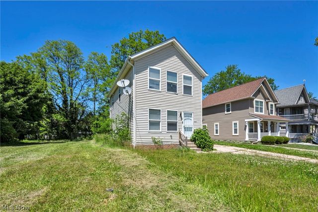 11219 Hopkins Avenue, Cleveland, OH 44108