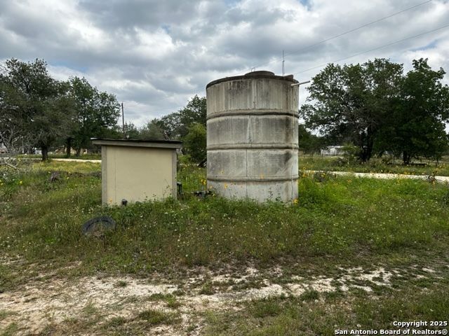 145 Highland Rd, Poteet, TX 78065