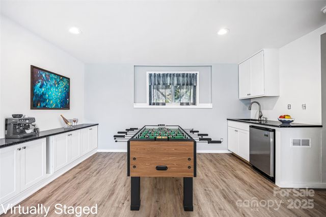 627 Delaware Lane, Hendersonville, NC 28791