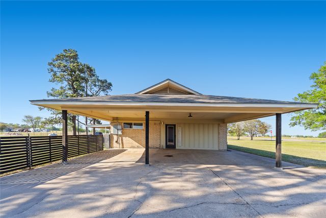 4106 Farm Road 2560, Sulphur Springs, TX 75482