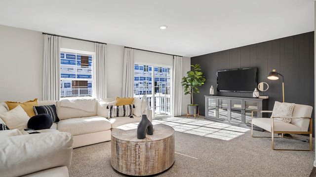 2226 Lakeshore Drive, Schaumburg, IL 60196