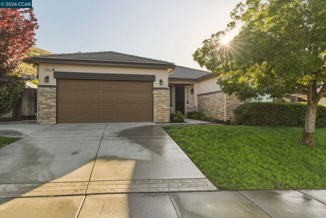 3042 Barranca Dr, Bay Point, CA 94565
