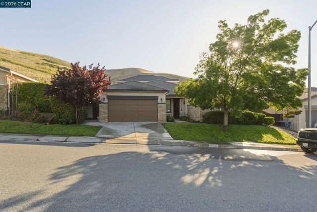 3042 Barranca Dr, Bay Point, CA 94565