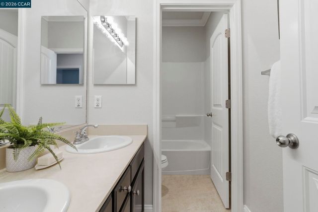3042 Barranca Dr, Bay Point, CA 94565