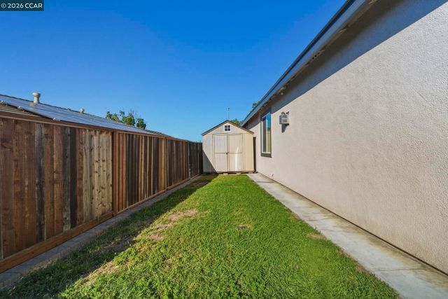 3042 Barranca Dr, Bay Point, CA 94565