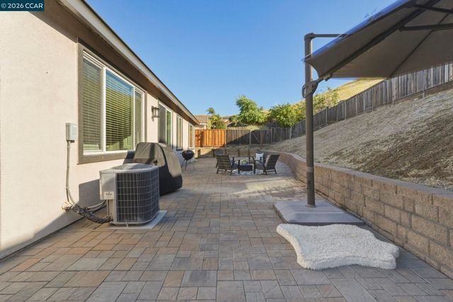 3042 Barranca Dr, Bay Point, CA 94565