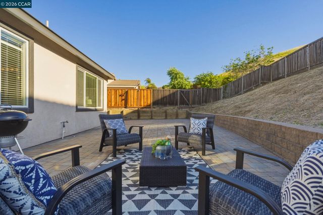 3042 Barranca Dr, Bay Point, CA 94565