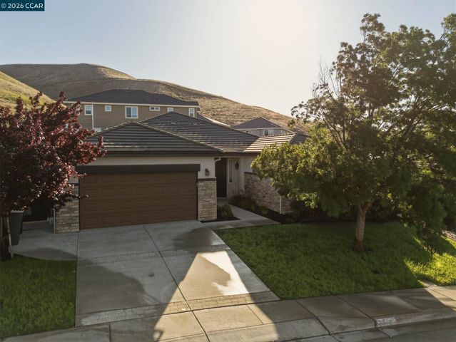 3042 Barranca Dr, Bay Point, CA 94565