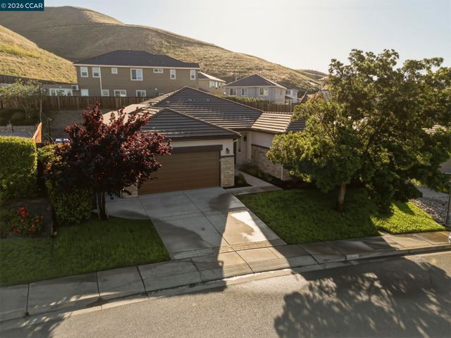3042 Barranca Dr, Bay Point, CA 94565
