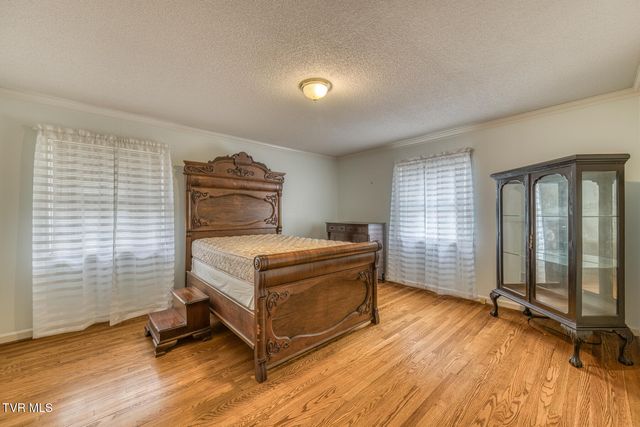 305 Overbrook Drive, Bristol, TN 37620