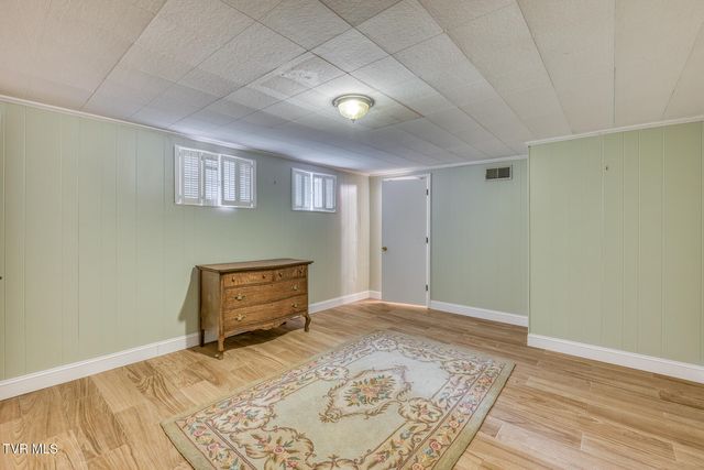 305 Overbrook Drive, Bristol, TN 37620