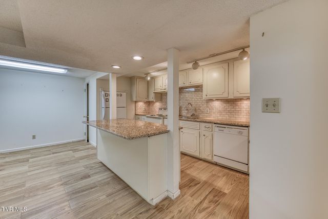 305 Overbrook Drive, Bristol, TN 37620