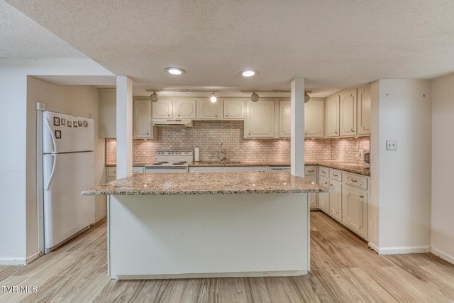 305 Overbrook Drive, Bristol, TN 37620