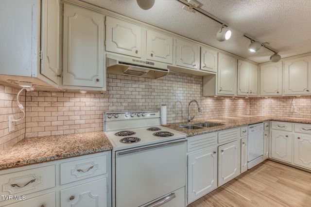 305 Overbrook Drive, Bristol, TN 37620