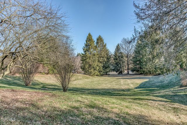 305 Overbrook Drive, Bristol, TN 37620