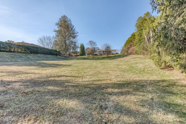 305 Overbrook Drive, Bristol, TN 37620