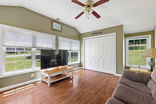 185 Linden St, Berlin, MA 01503