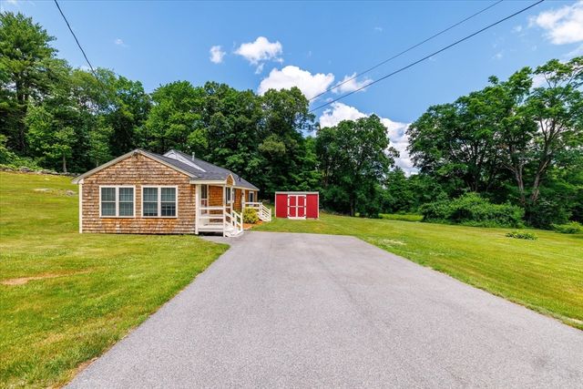 185 Linden St, Berlin, MA 01503