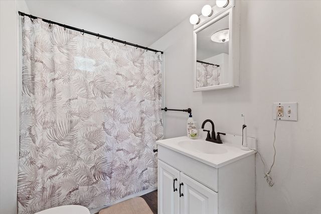 185 Linden St, Berlin, MA 01503