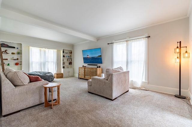 705 Institute Street, Valparaiso, IN 46383