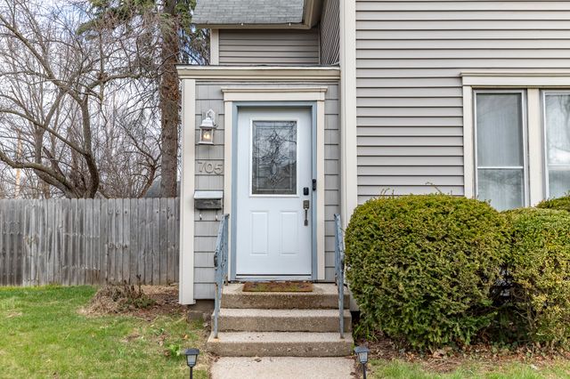 705 Institute Street, Valparaiso, IN 46383