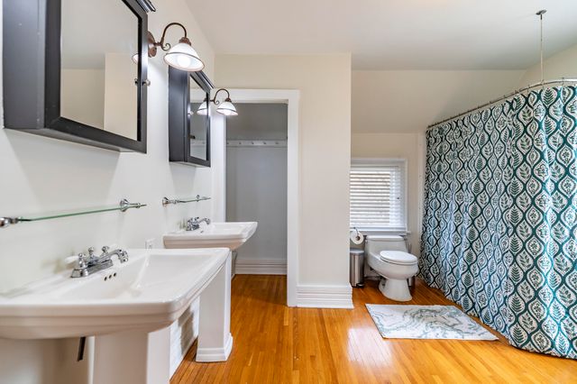 705 Institute Street, Valparaiso, IN 46383