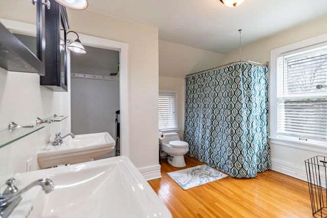 705 Institute Street, Valparaiso, IN 46383