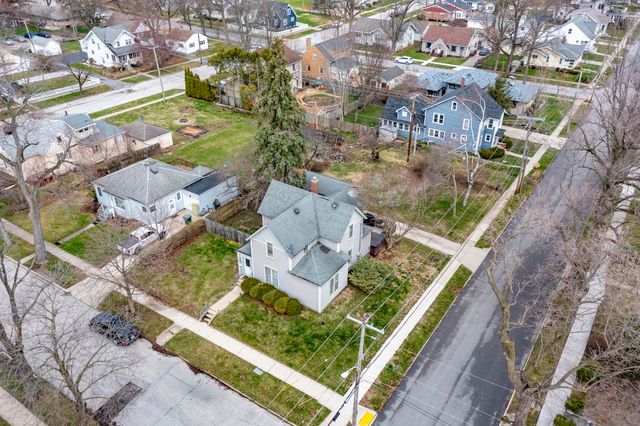 705 Institute Street, Valparaiso, IN 46383