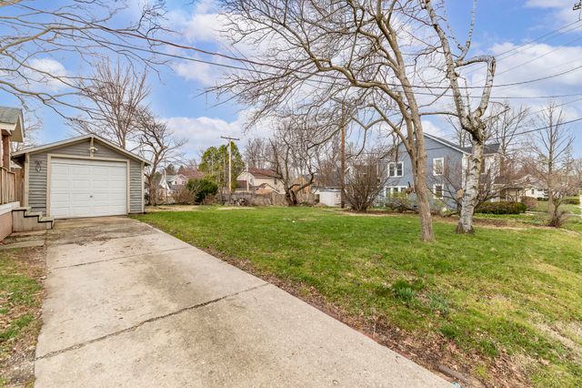 705 Institute Street, Valparaiso, IN 46383