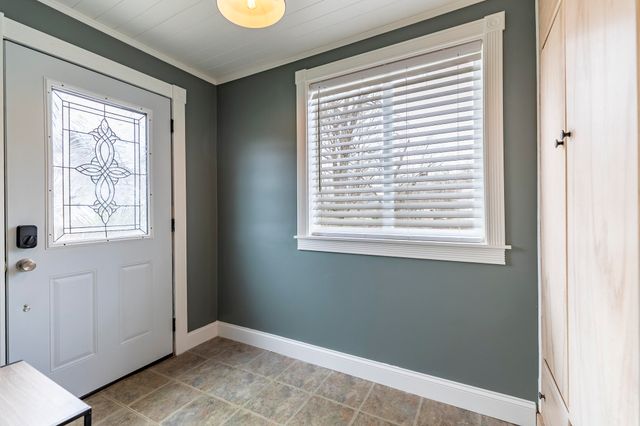 705 Institute Street, Valparaiso, IN 46383